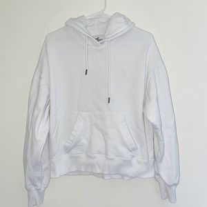 Hollister white sweatshirt